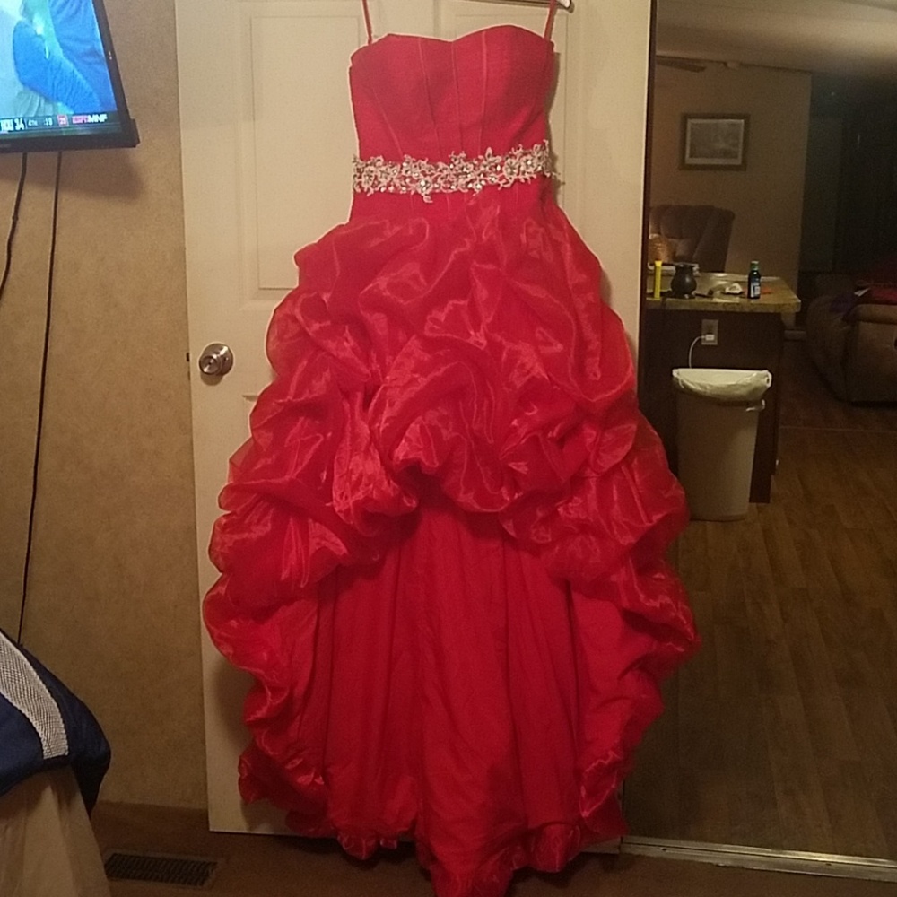 Absolutely Gorgeous Formal Dress